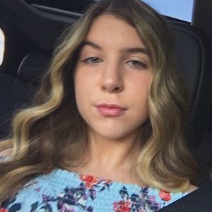 Meet your Posher, Alaina